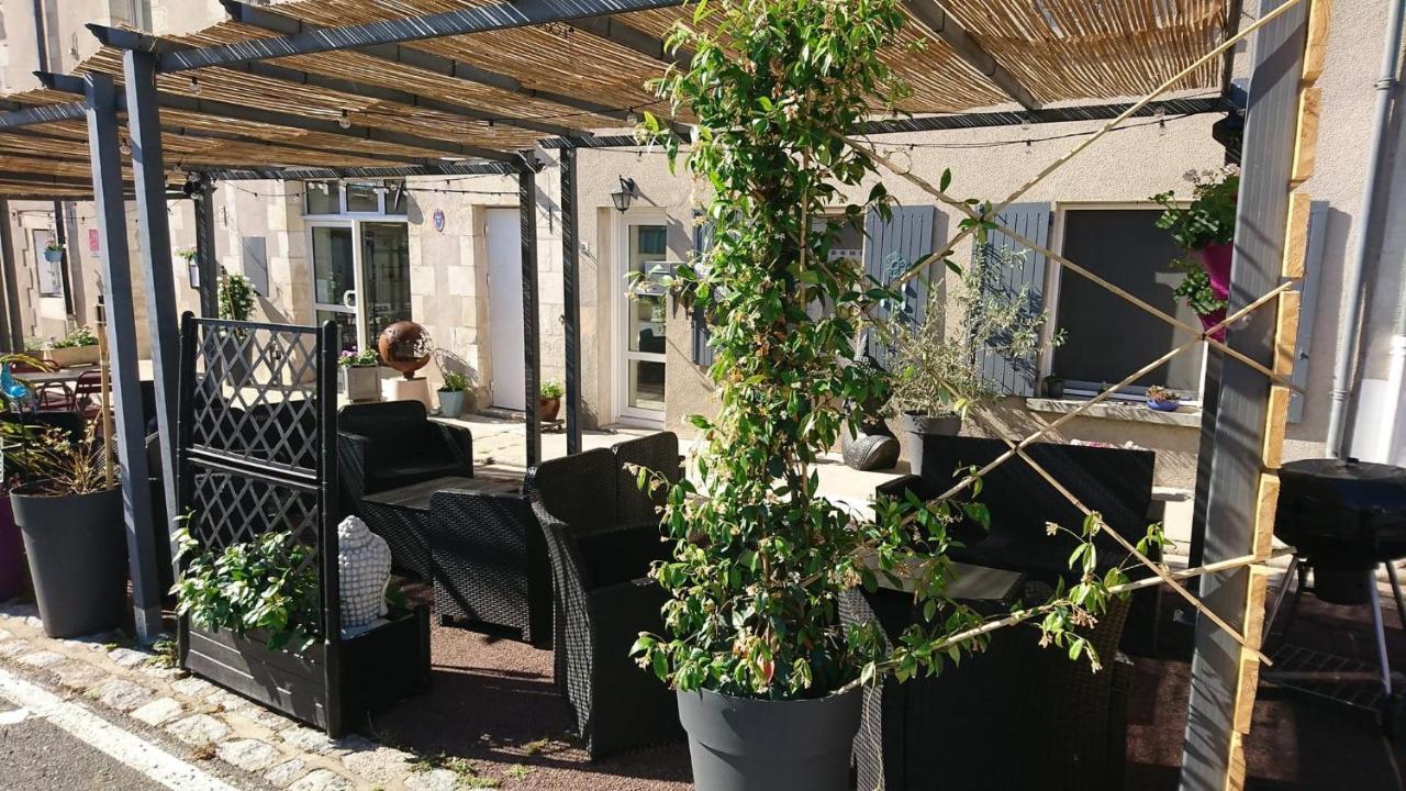 Hotel Les Deux Porches Verrieres  Exteriör bild
